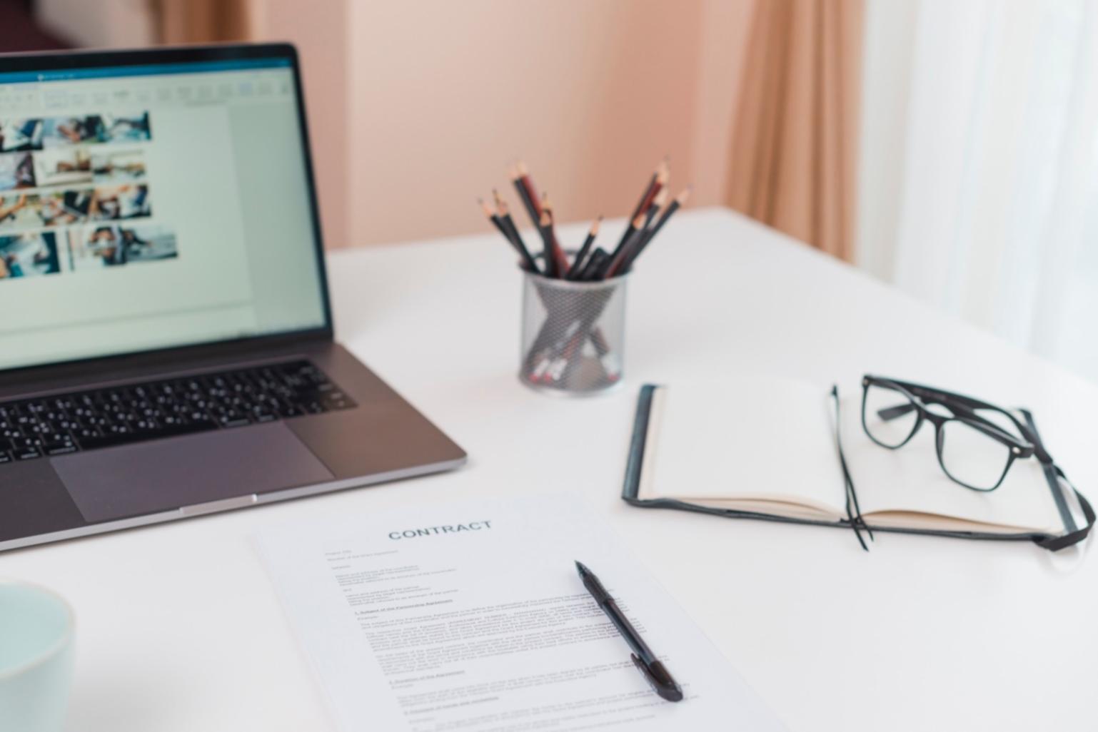 Infrastruttura di virtualizzazione moderna con server e container