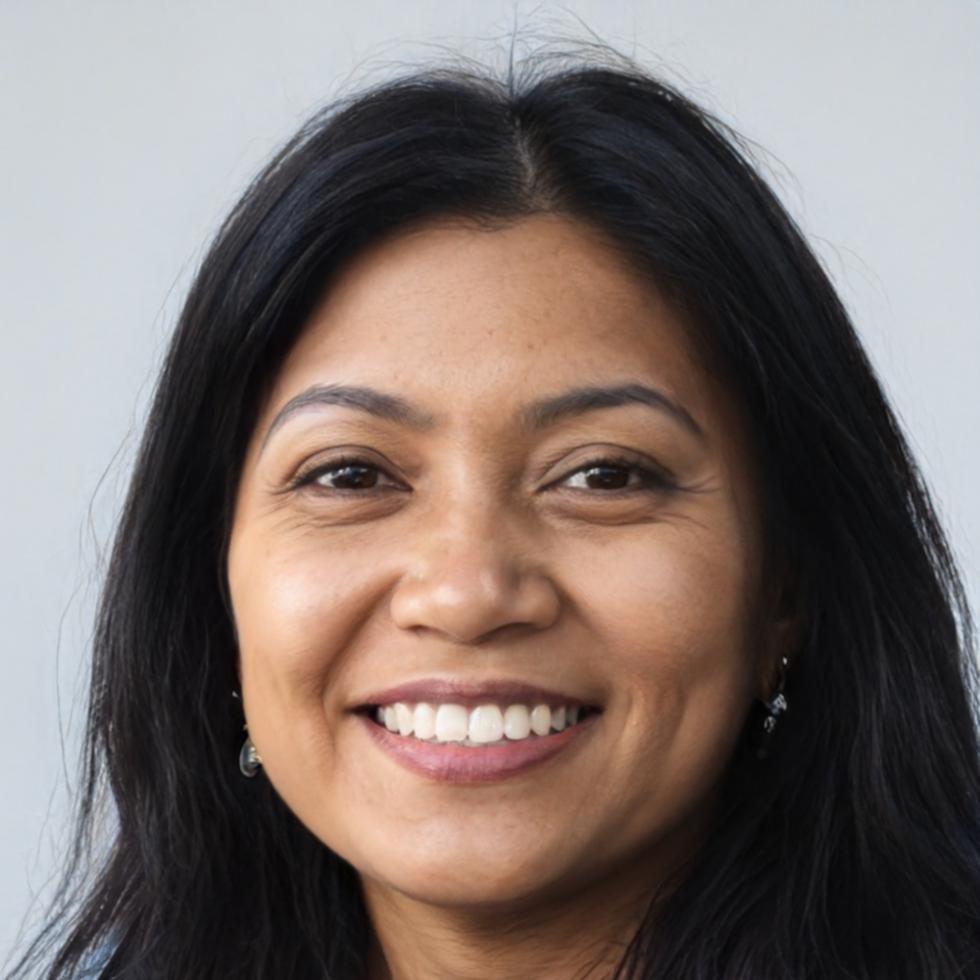 Ritratto di Elena Marchetti, Cloud Architect